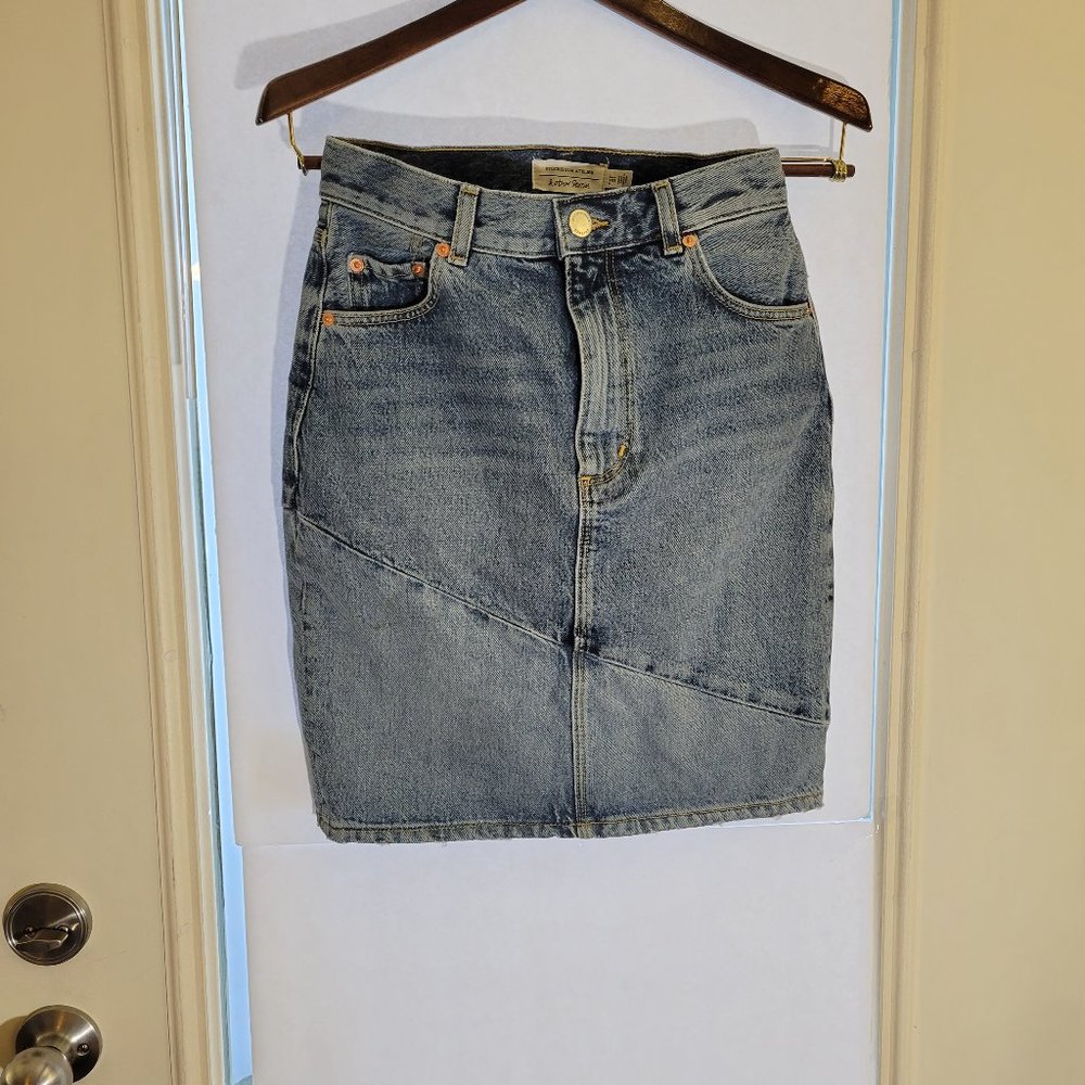 & OTHER STORIES Stockholm Atelier Light Wash Denim